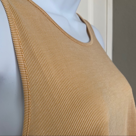 NWOT BCBGeneration Ribbed Knit Twist Back Tank - Picture 3 of 9